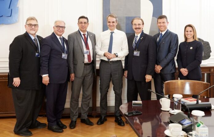 «Σημαντική-Συνάντηση:-Ο-Πρωθυπουργός-Υποδέχεται-την-Αντιπροσωπεία-της-ahepa-για-Στρατηγική-Συνεργασία»