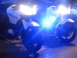 Σοκαριστικό:-20χρονος-επιτίθεται-σε-γυναίκα-στο-κέντρο-της-Νέας-Σμύρνης-για-να-κλέψει-τη-τσάντα-της!