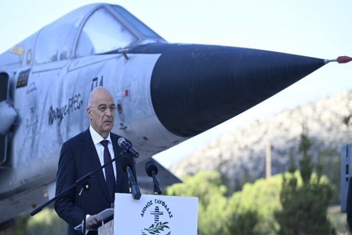 Δένδιας:-Η-Ιστορική-Συνέχεια-ως-Απάντηση-σε-Σύγχρονες-Απειλές-–-Δείτε-το-Βίντεο!